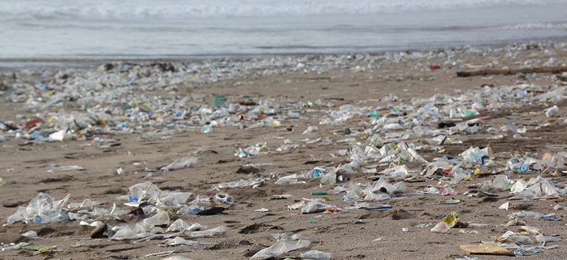 Un traité mondial pour l’élimination de toute pollution plastique?