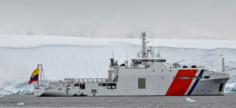 Antarctique : un navire piste les traces du changement climatique